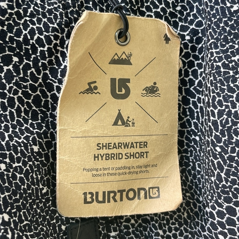 Burton NWT size 27 Shearwater Hybrid Shorts black and white - Picture 12 of 13